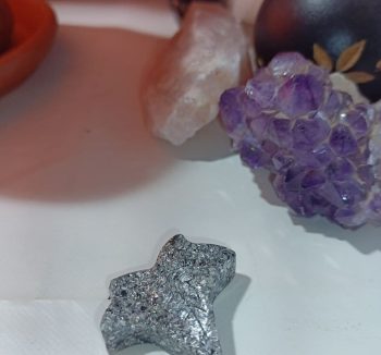 Orgonite Leaf in Point 10 gr.