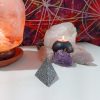 Small Pyramid Orgonite 3 sides 40 gr. - Imagen 3